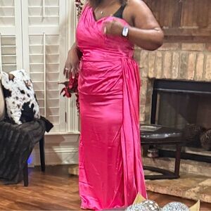 Elegant Pink Satin Evening Gown